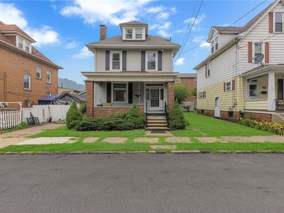 303 6th St