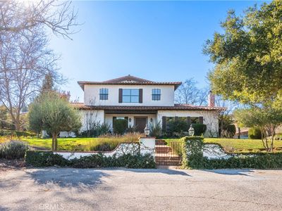 805 Spring Creek Way