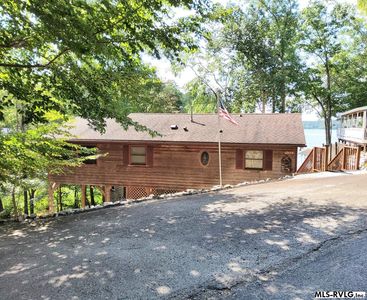 Property at 201 Gila Trl, Bracey, VA