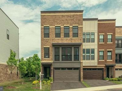 23104 Sullivans Cove Sq