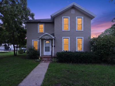 608 1st Center Ave