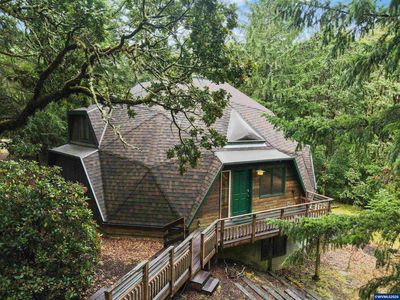 Property at 7210 NW Grandview Dr, Corvallis, OR