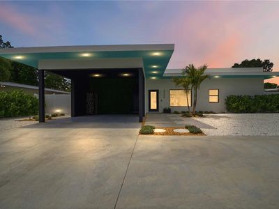 2306 VALENCIA DRIVE