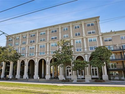 1750 Saint Charles Ave APT 307