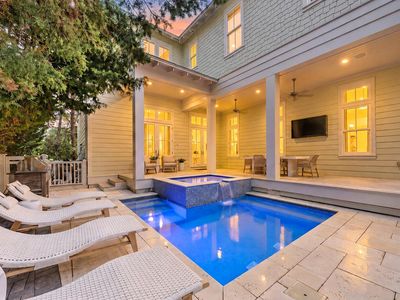 109 Bluejack St