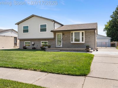 29530 Mitchell Dr