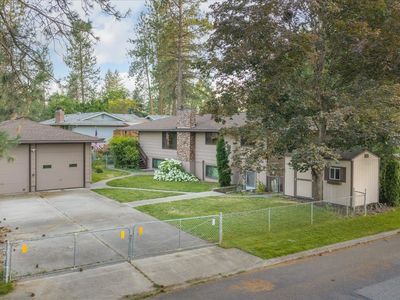 5209 W Myrtlewood Ct