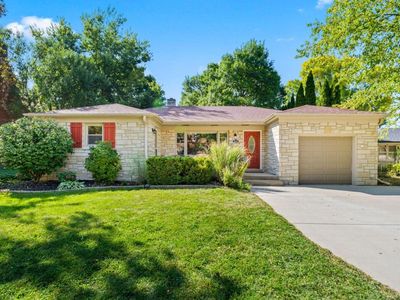 2647 North Swan BOULEVARD