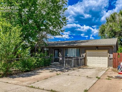 2438 Barkman Dr