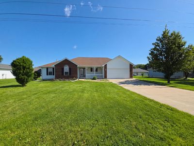 Property at 215 W Gano Chance Dr, Centralia, MO