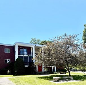 144 West St APT 25