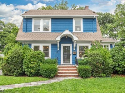 Property at 22 Euclid Pl, Montclair, NJ