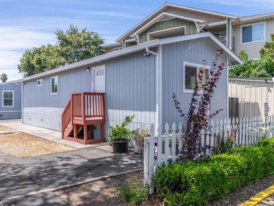 160 Plaza Drive