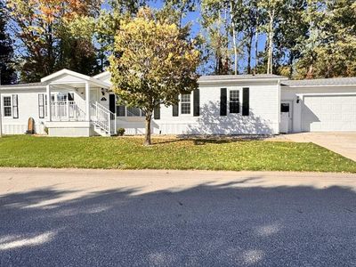 3485 Cloverfield Dr NE