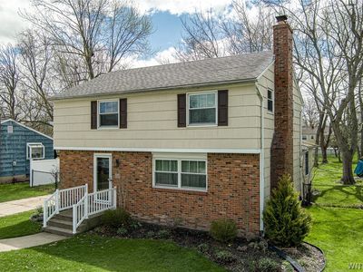 1900 Bruce Ln