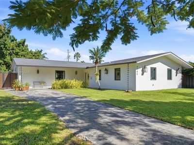 9780 Bel Aire Dr
