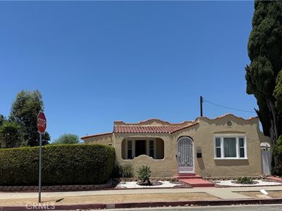 811 Fischer St