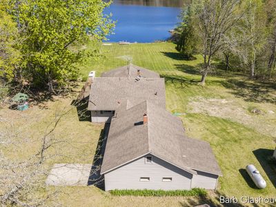 210 S Shore Dr