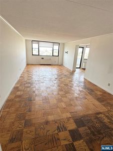 250 Gorge Rd APT 17I