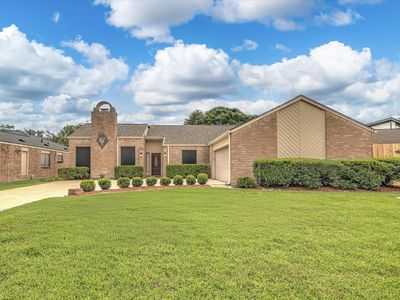 1039 Honey Hill Dr