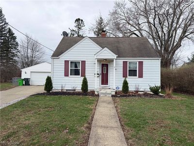 832 S Valley Blvd NW