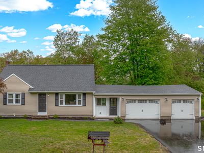 Property at 4 Lox Lane, Enfield, CT
