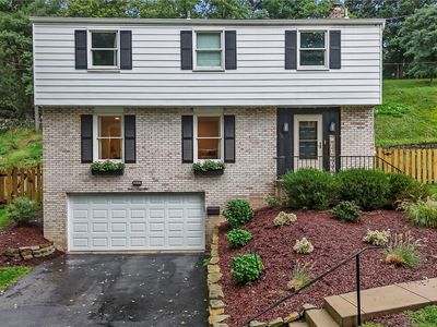 1266 Delfield Dr