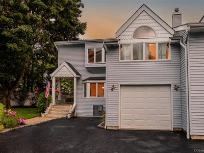2 Windsor Court