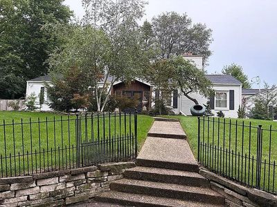 3105 Landstrom Rd