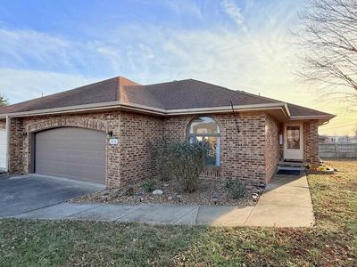 1418 E Woodgate Street