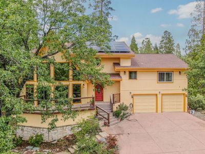 472 Redbud Ct