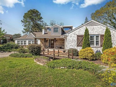 307 W Mann Ave