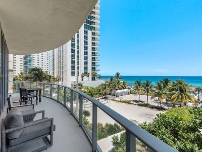 4111 S Ocean Dr #301