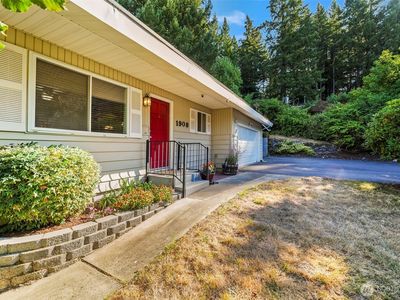 1908 NE Bentley Drive