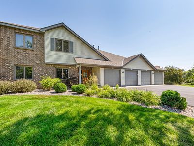 Property at 7250 Hunters Run, Eden Prairie, MN