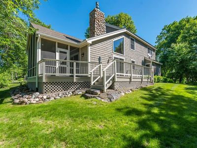 1399 E Pointe Dr