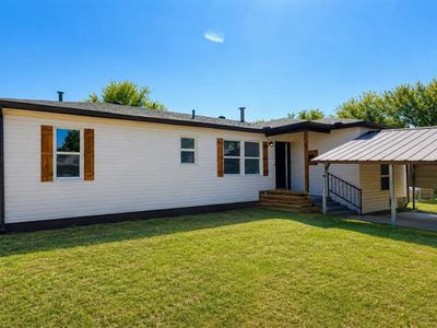 1116 Hickory Ln