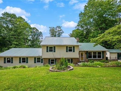 945 Seven Oaks Road
