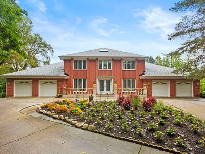 2383 Shady Ln
