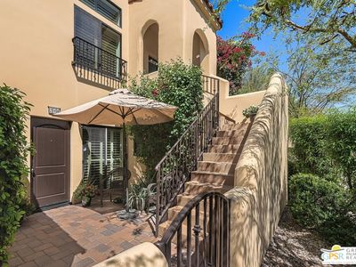 248 Villorrio Dr W