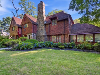 60 Wensley Drive