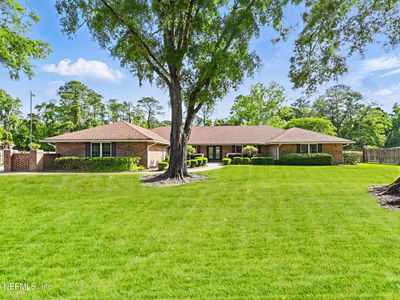 7805 HUNTERS GROVE Road