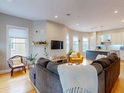 27 Thornley St #2