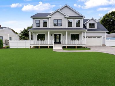 26 Carpenter Ave