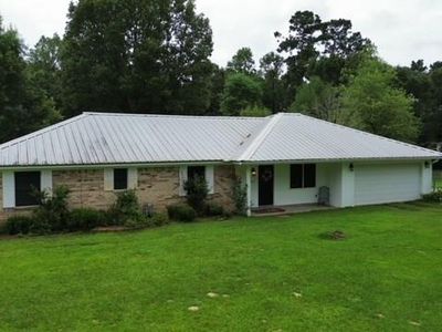 1729 Tom Holland Rd