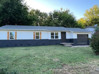1118 S Date Ave