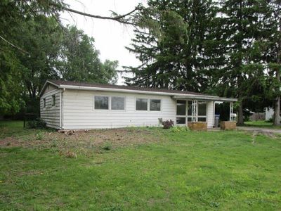 304 E Pickwick Dr