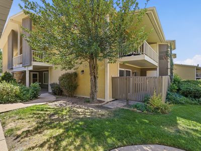 327 Peach Ln