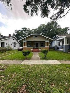 206 Tuttle Ave