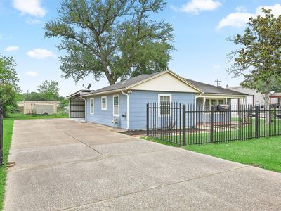 108 N 7th St